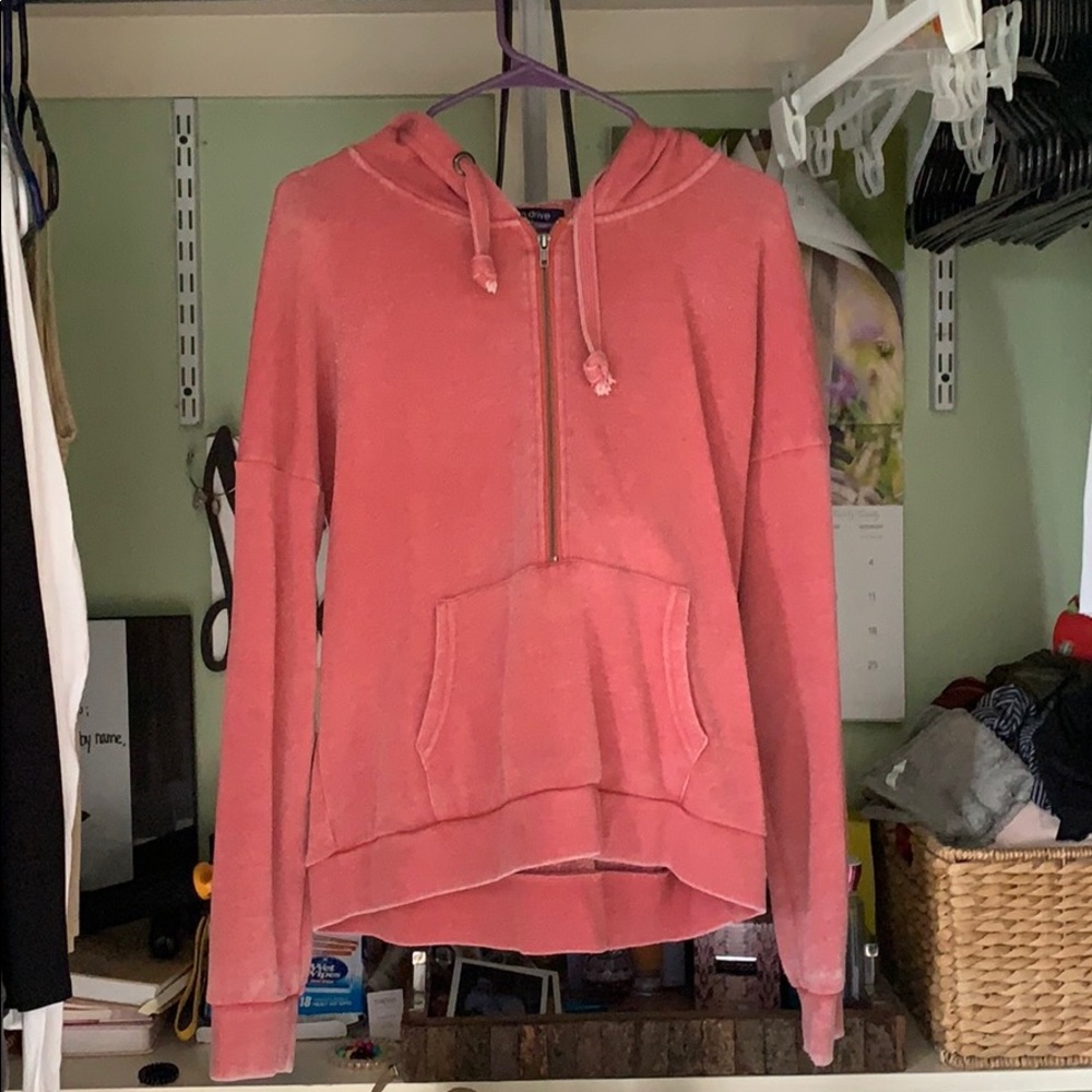 pink pull over